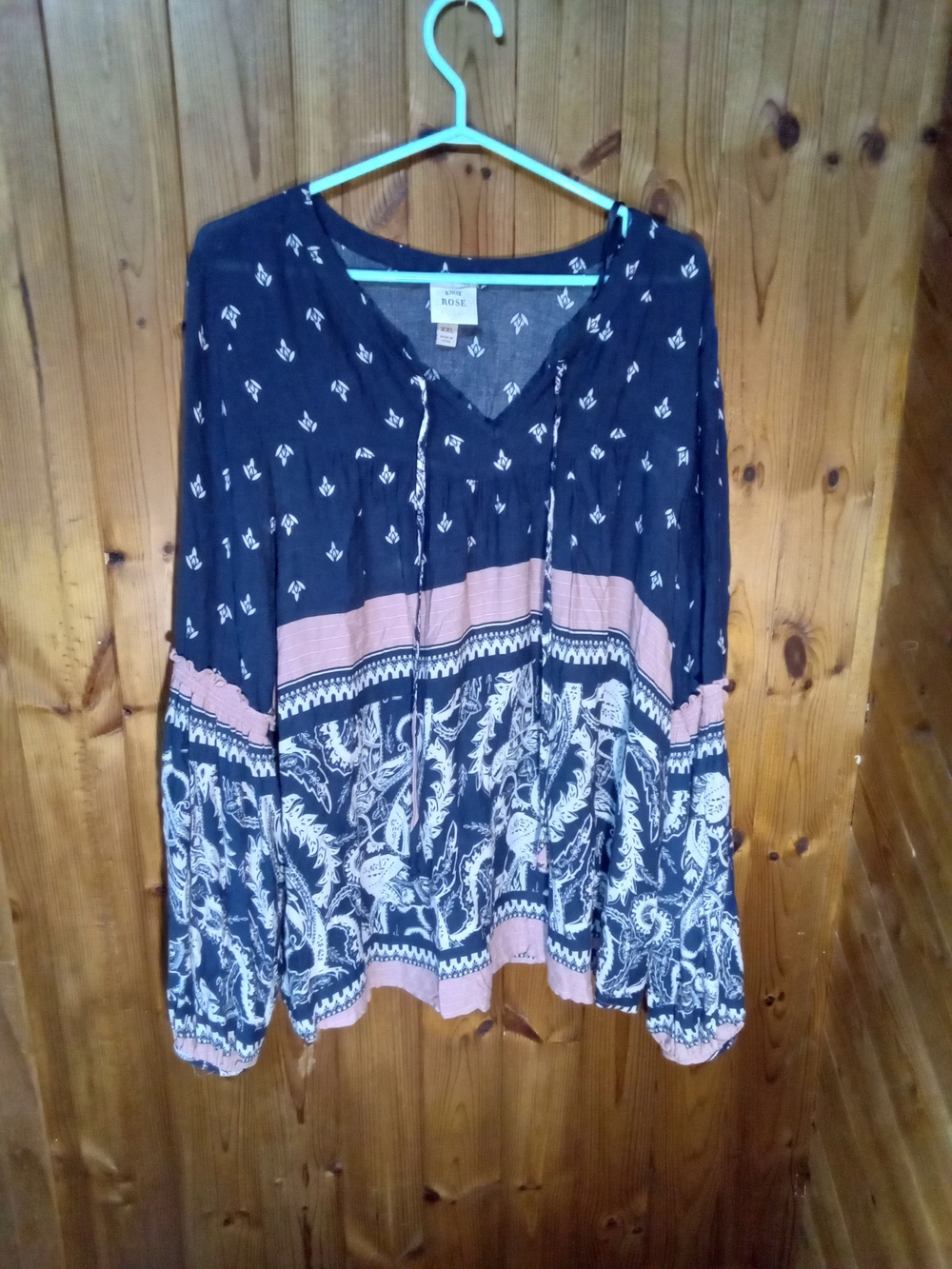 Knox Rose Navy and Blush Paisley Peasant Tunic